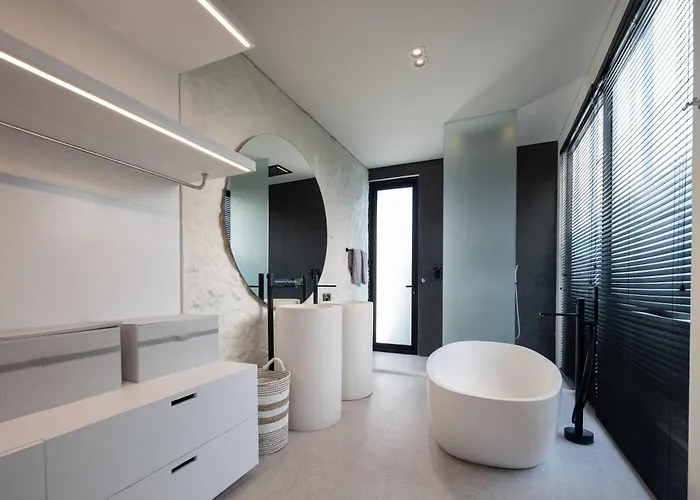 Alex Complex N1 Villa